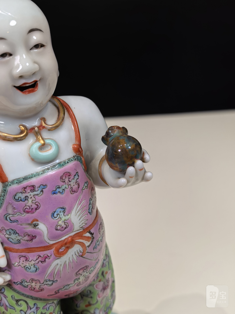 清中期 粉彩童子像 - 图7